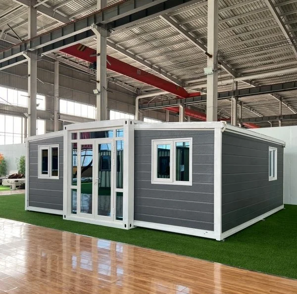 Steel Mobile Office Container House 3 Bedroom Prefab With Extendable Design For Shop Use Sandwich Panel Material