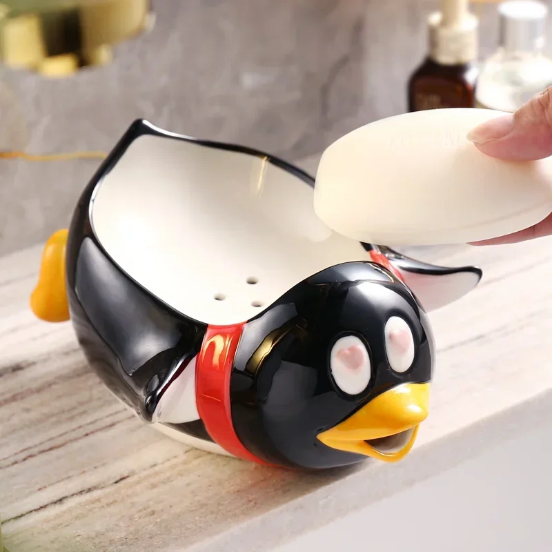 Killer Whale/Penguin Shape Ceramic Drain Soap Box Household Hotel Bathroom Cartoon Cute Soap Holder Bathroom Accessories 2024