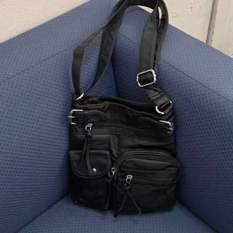 

Bloom Vintage Black Shoulder Bags Women Hot Girls Leather Soft Pocket Messenger Bag Ladies Haruku Aesthetic Handbag Female