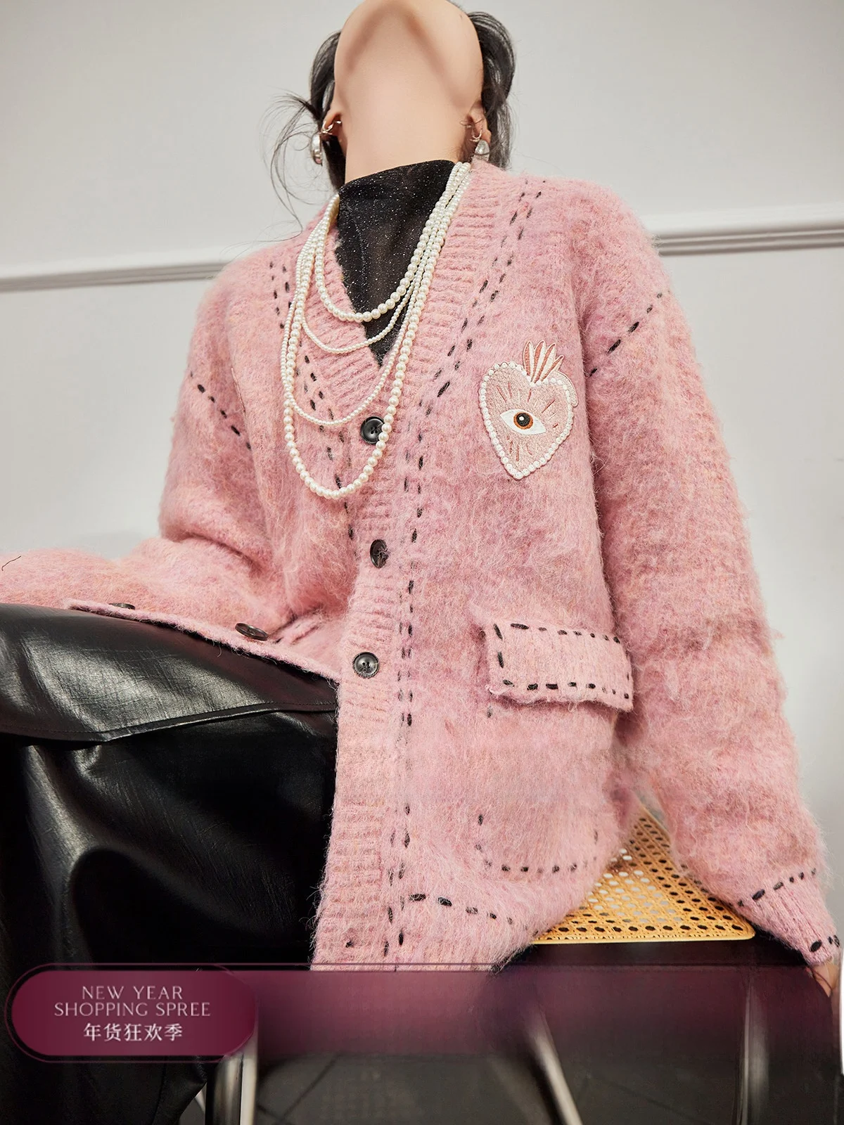 

Розовый вязаный свитер женский свободного кроя, создающий ощущение роскоши, осенняя новинка Sle U×LAB Furry Eyes Uncle Commute Sle