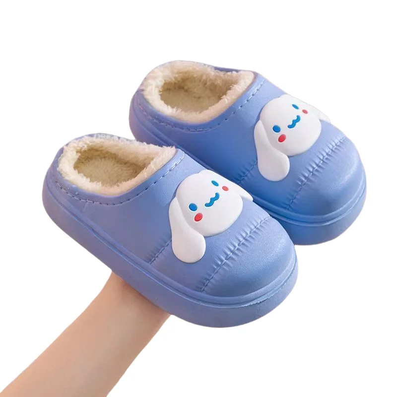 Zapatillas de invierno para niña Sanrio Kuromi My Melody Cinnamoroll, bonitos zapatos de algodón con dibujos animados para niños, zapatos antideslizantes para interiores para mantener el calor en el hogar