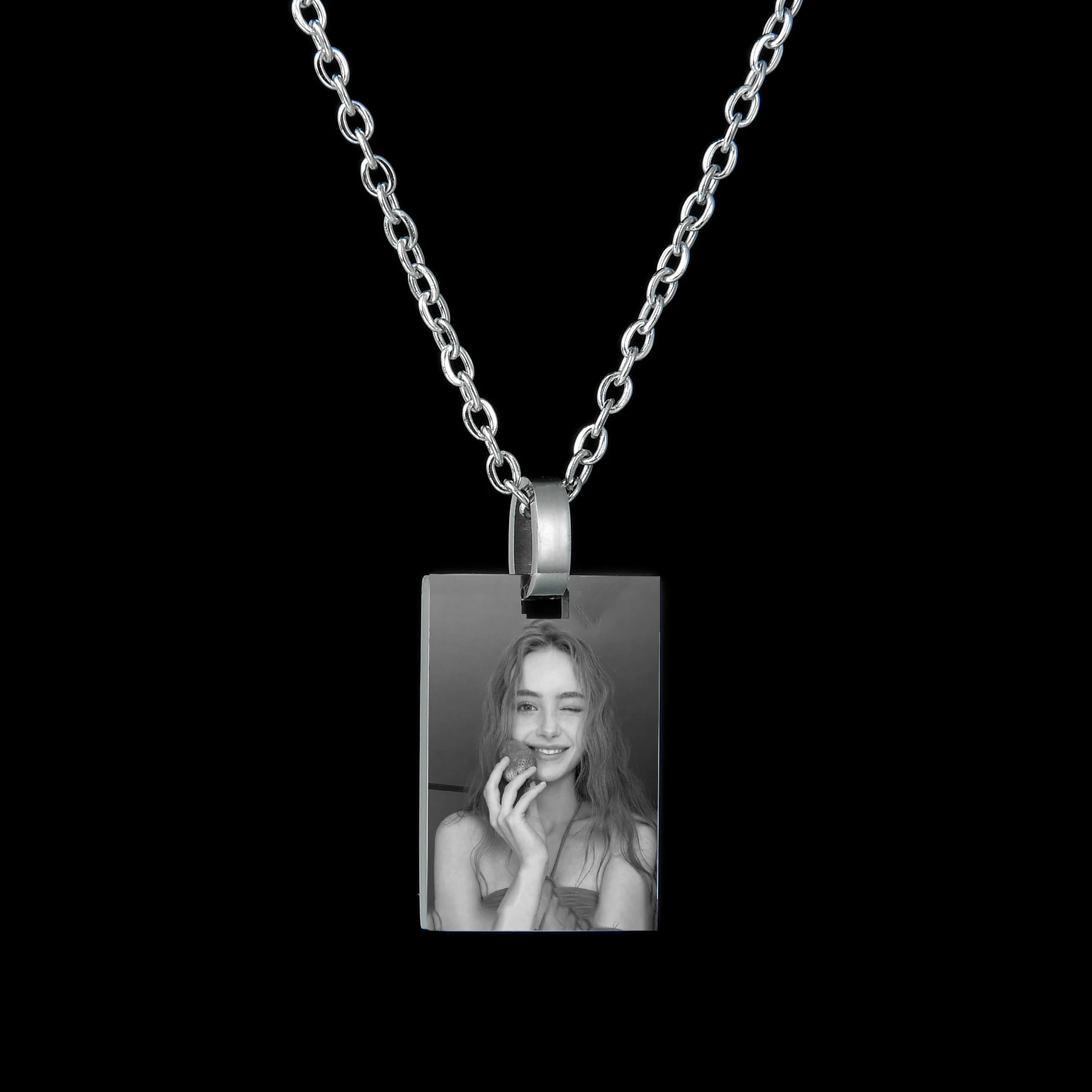 Onlyfans Custom Engrave Name Photo Necklaces for Women Men Stainless Steel Fine Jewelry Personalized Square Pendant Family Gift