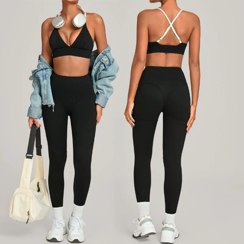 

Women's High Stretch Color Blocked Yoga Set Hip Lifting Tight Fitting High Waist Sports Set Outdoor Running and Fitness Set