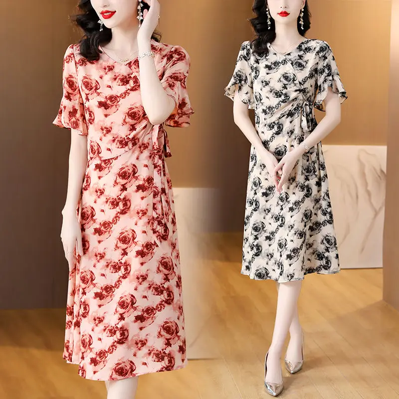 

Elegant Short Sleeve Fashion Dress for Middle-aged and Elderly