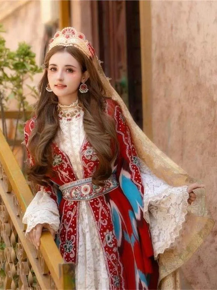 

New travel photography of ethnic costumes captures the charm Western Regions