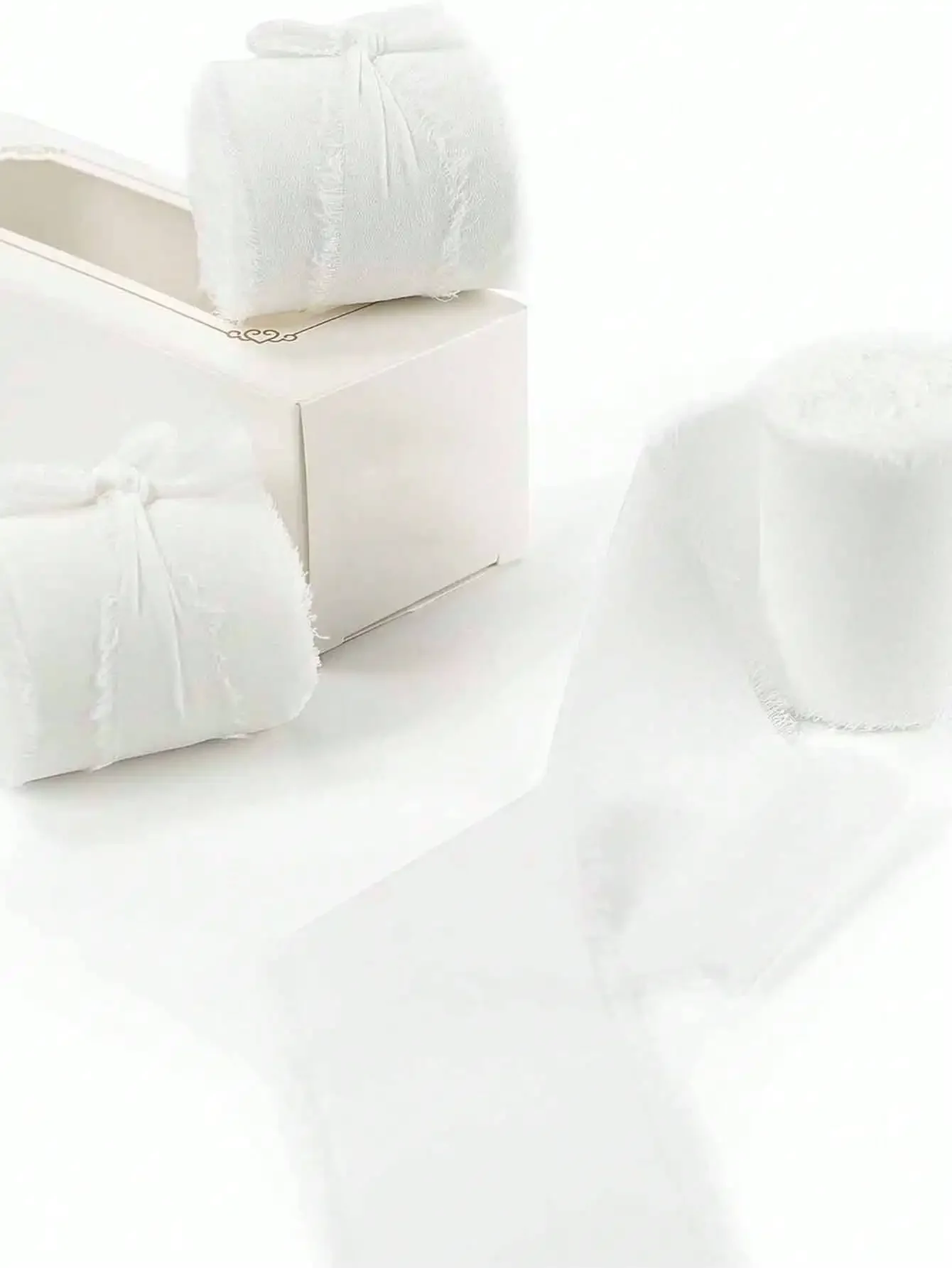 3 Rollen 5 Meter weiße Chiffonbänder für Hochzeitseinladungen, Brautsträuße, Geschenkboxen, Schleifendekorationen, Weihnachtsband – Detail 3