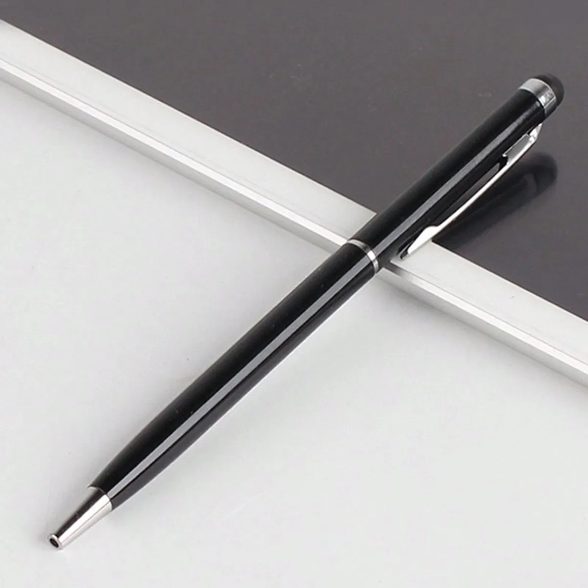 

Dual-Function Touch Pen Capacitive Drawing Pen + Carbon Pen 2-in-1 Stylus, Suitable for Ipad, Iphone, and Android Devices