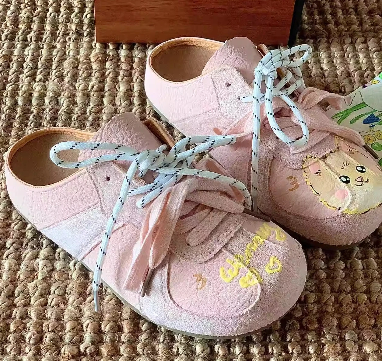 

Cartoon Cat Thick-soled Half-slippers Women's 2026 Spring Summer Outer Wear Versatile Casual Shoes Lazy Pedal Bag Head Slippers