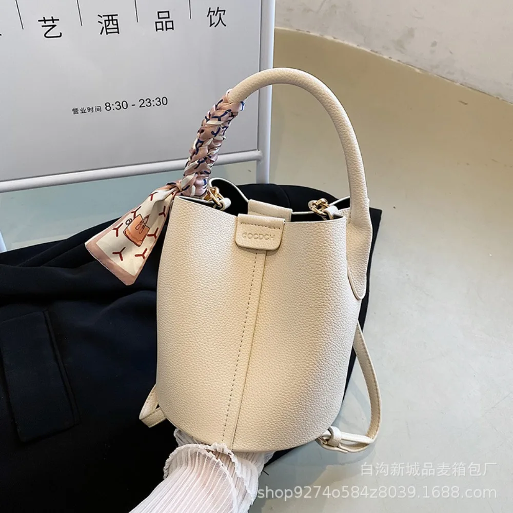 Summer Fashion Handbag 2024 New French Small Fresh Shoulder Crossbody Bag Foreign Style Explosion Bucket Bag Women\'s Bag