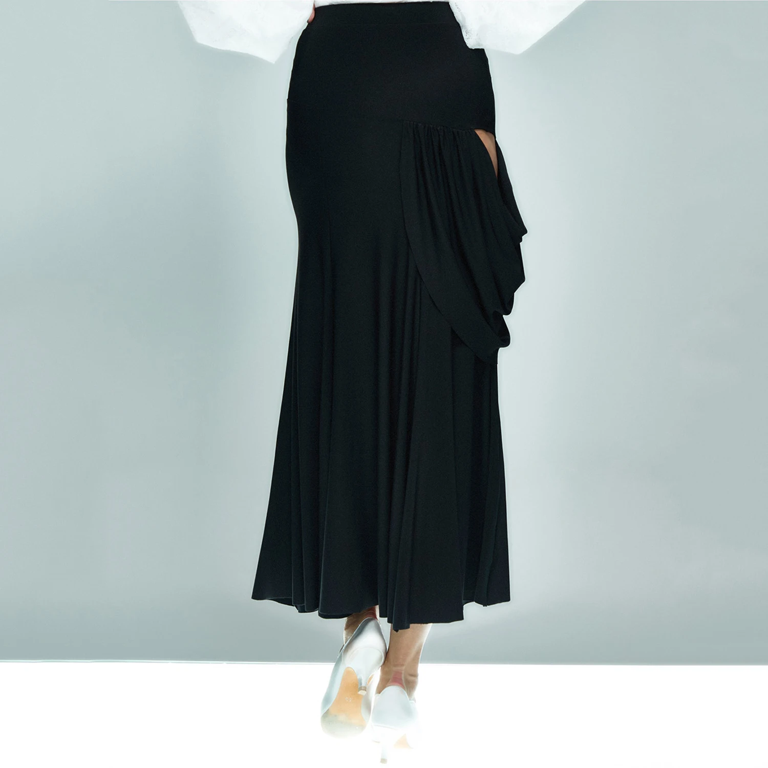 Nueva falda de baile de salón negra para mujer, falda larga calada con abertura, ropa de práctica de baile de vals, traje de baile latino para adultos DNV24075