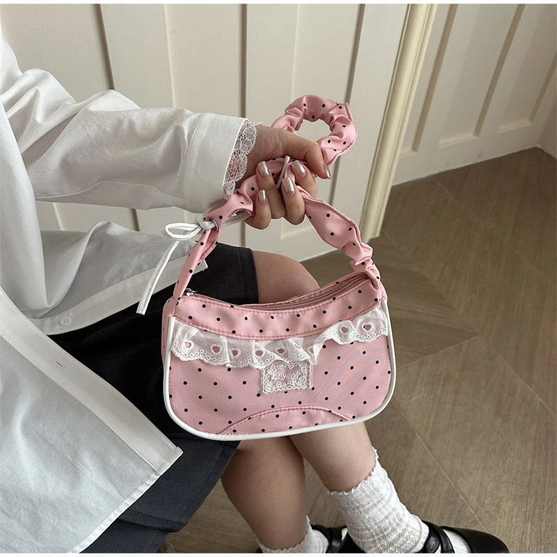 Gepunktete Spitzen-Rüschen-Unterarmtasche Süße Kleine Schultertasche mit Gerafftem Griff Hobo-Handtasche Damen Y2k Mini Quadratische Reißverschluss-Handtasche mit Schleife – Detail 10