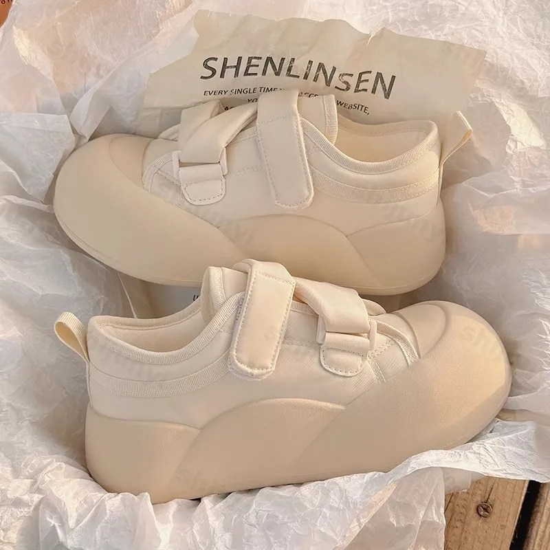 Women's Platform White Shoes Autumn New Comfort Height Increase Non Slip Casual Shoes Outdoor Wear-resistant Fashion Board Shoes view 3