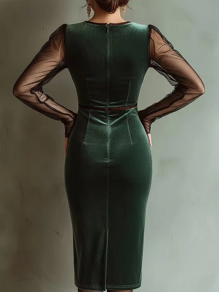 ชุดเดรสค็อกเทลผู้หญิงผ้ากำมะหยี่สีเขียวมรกตสไตล์วินเทจสุดหรู คอเหลี่ยม แขนยาวผ้าตาข่ายซีทรู ทรงเข้ารูป ชุดเดรสกลางคืนสุดชิค