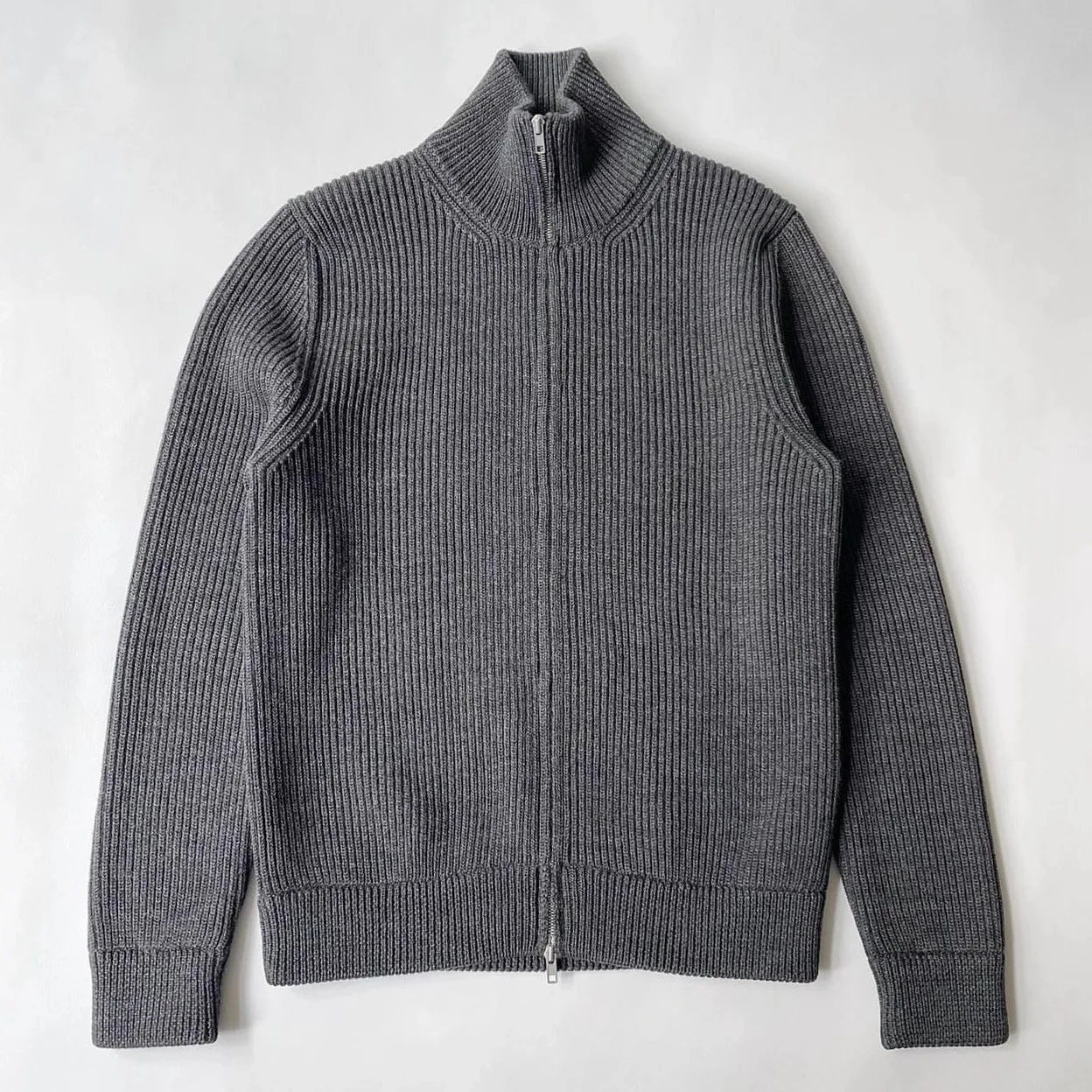 

Hand Sewn Four Cornered Gray High Neck Stand Up Collar Wool Double Zipper Knitted Cardigan Sweater Jacket for Men