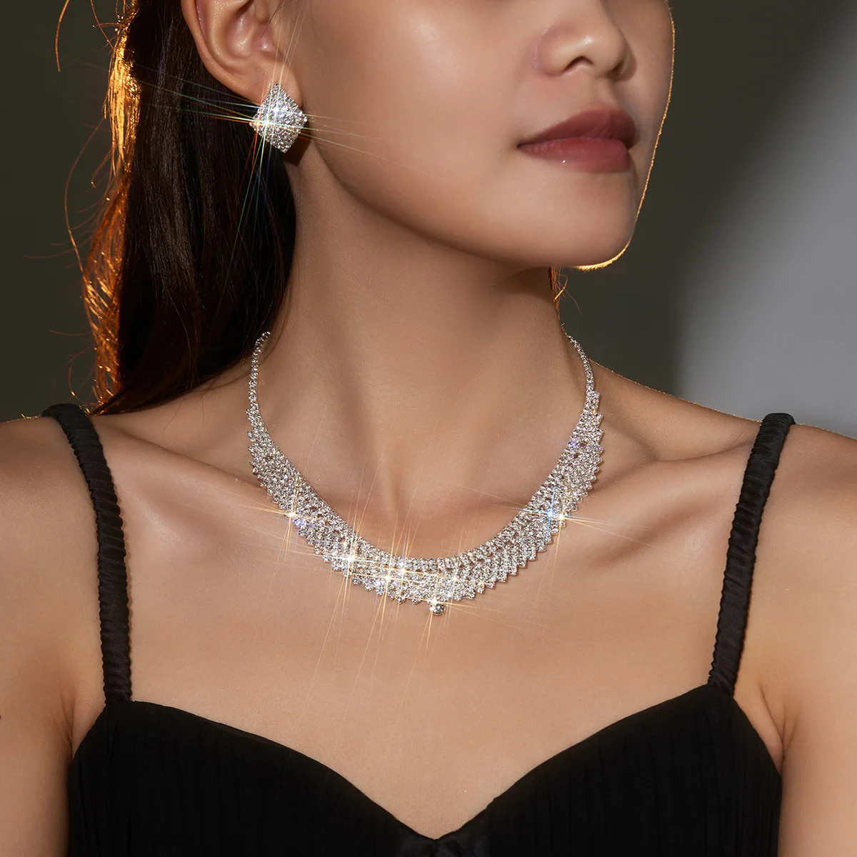 Geometrisches Quadratisches Strass-Halsketten-Ohrringe-Set, Modisches Brautschmuck-Set, Kleider-Accessoires