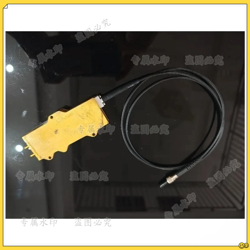 

Лазер с мощностью 130 Вт, первая версия, разъем SMA905, защитная трубка для волокна, плюс стальной корпус Kai