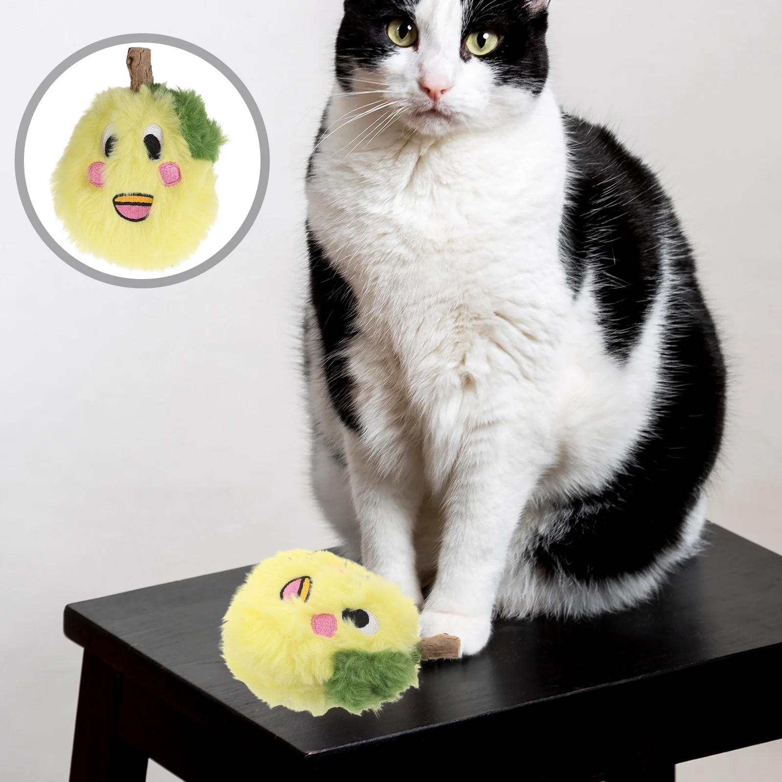 

Cat For Indoor Cats Soft Catnip Chew Pear Shape Teething Kitten Interactive Pet Stuffed Animal Chewing Kawaii