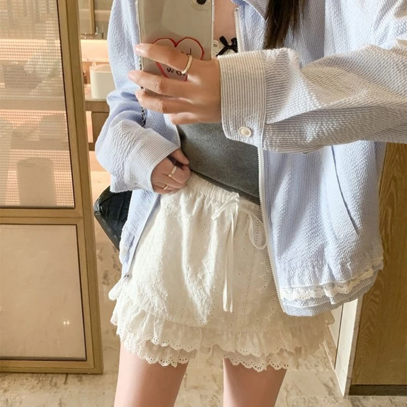 

Women's White Lace Ruffle Culottes Minimalist Style Spring 2026 Fashion Slim Fit Versatile Bottoms