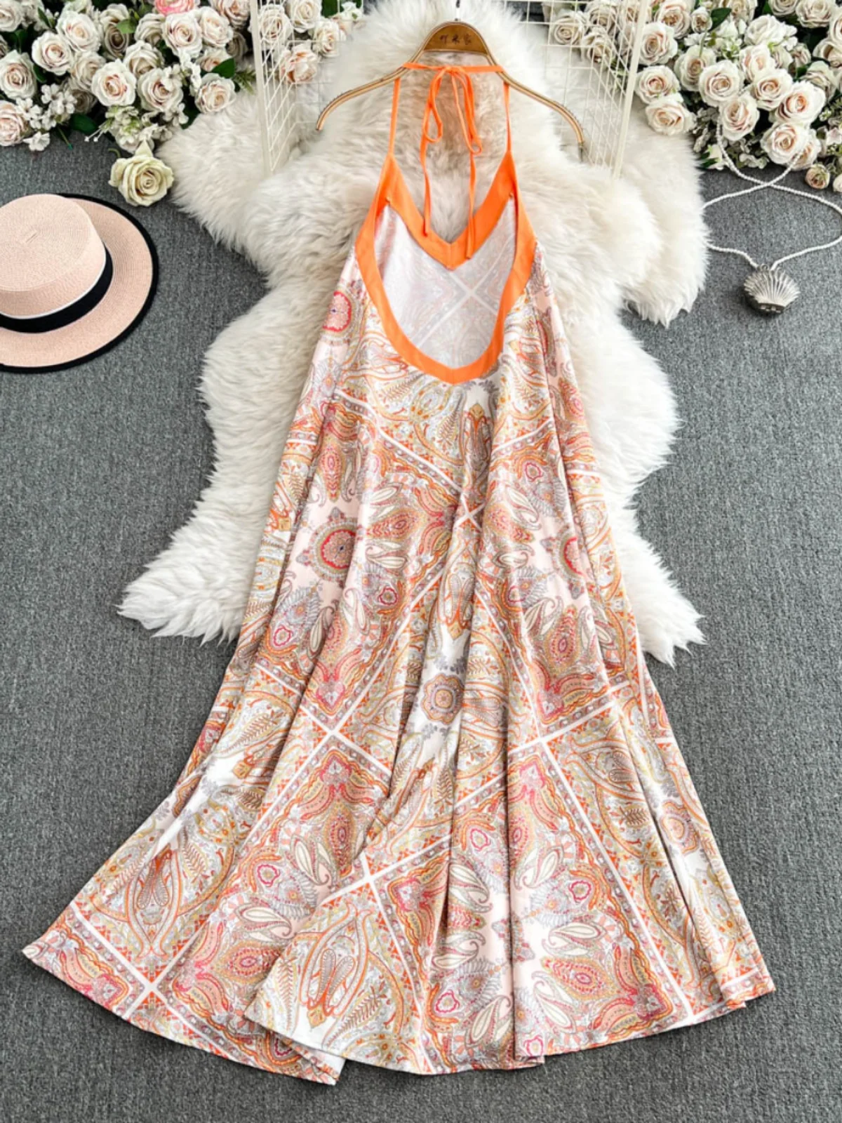 休暇旅行セクシーなネックハンギングストラップドレス女性のボヘミアンバックレスプリントドレス韓国スタイル夏のAラインミディドレス