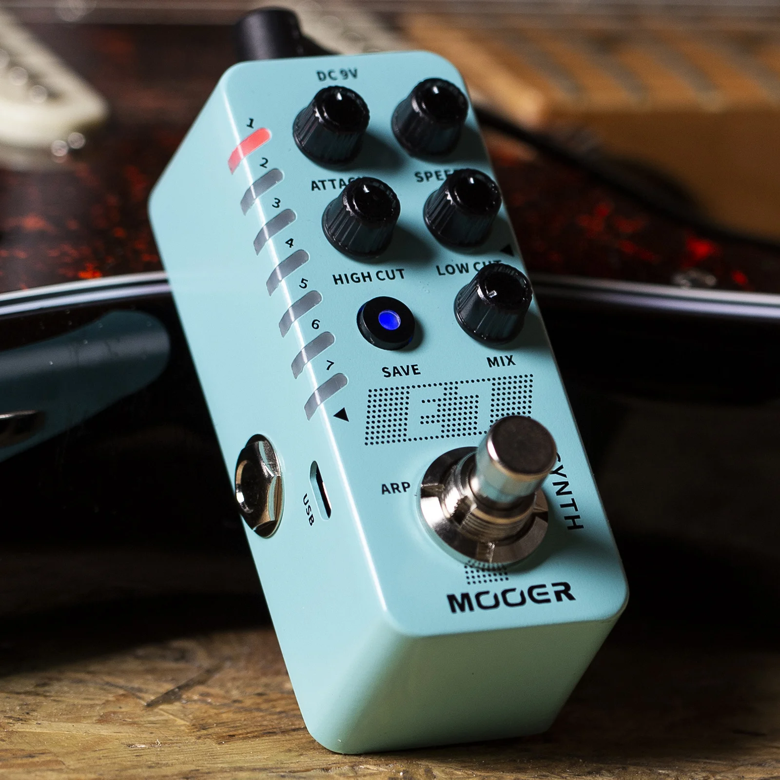 MOOER E7 Synth pédale d'effet de guitare polyphonique 7 tons synthétiseur arpégateur individuel pour chaque ton 7 fentes préréglages guitare