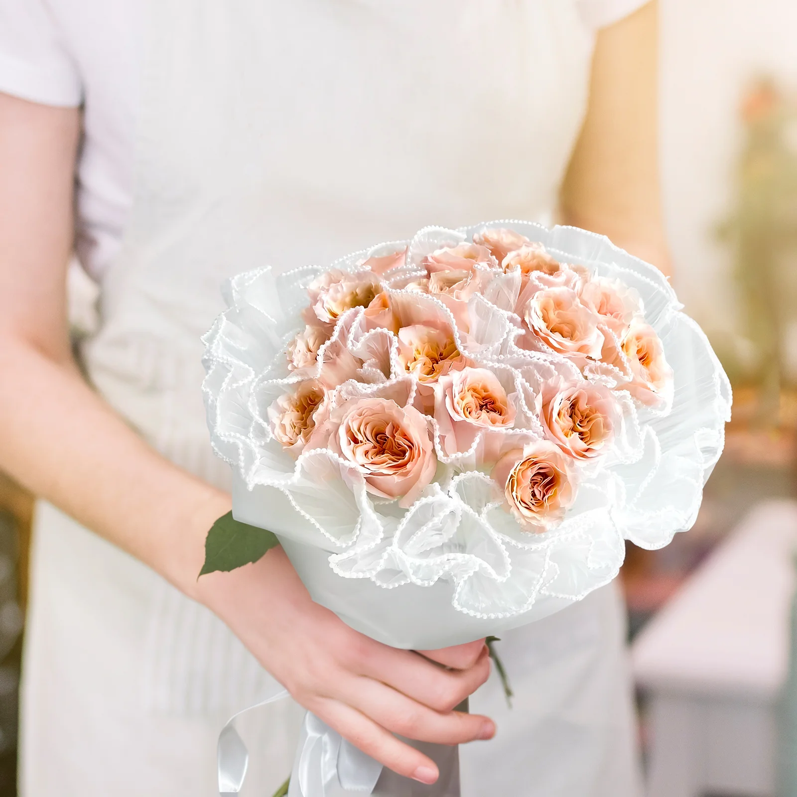 

6Pcs Fresh Flower Wrapping Liner Wave Yarn Elegant Bouquet Packing Yarn for Weddings Parties Gift Decorations Decorative Wrapper