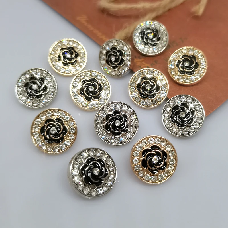 15/17,5/23MM luksusowe Rhinestone kwiatowe metalowe guziki odzieży hurtownia wysokiej jakości modny guzik dekoracyjny dla kobiet szycie DIY