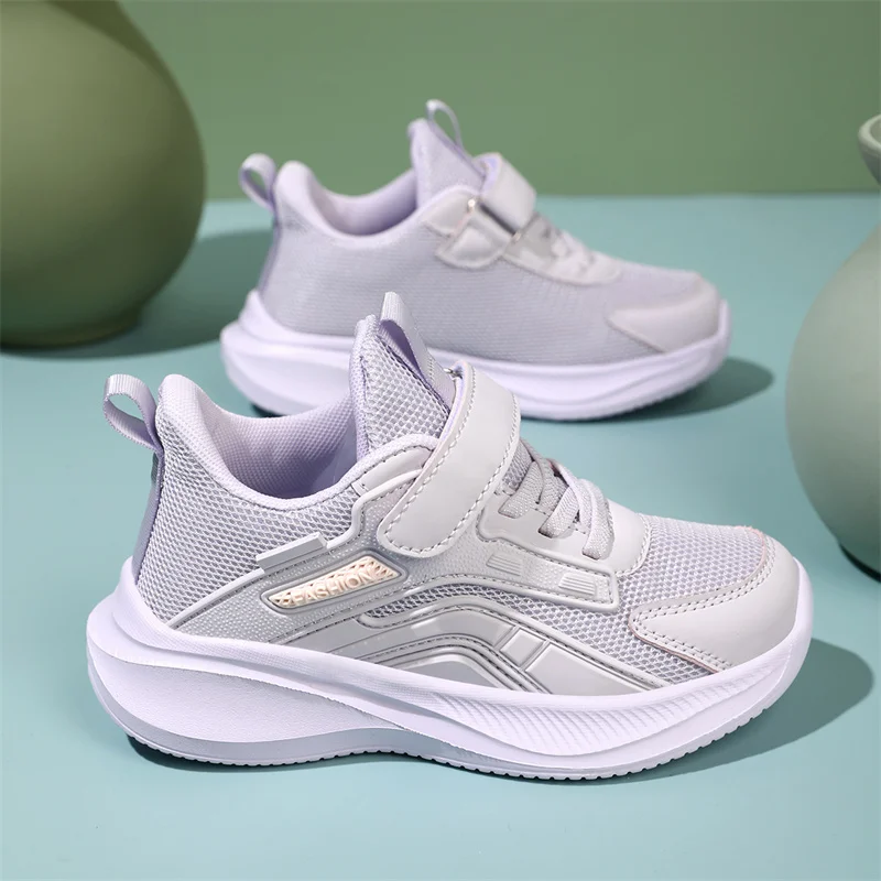 

Snug Fit Kids Exercise Shoes Skin Friendly Material Non Slip Outsole Lightweight for Jumping Games and Outdoor Training