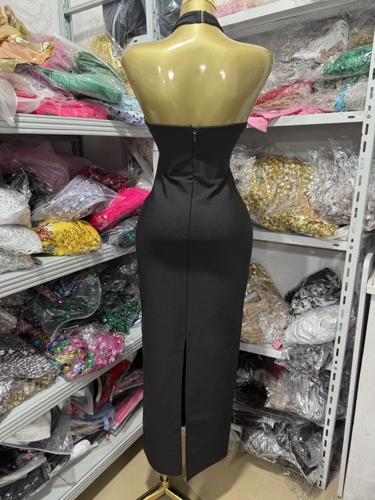 فستان أسود، مثير برقبة رسن مع زخارف أوراق الماس، حقيبة ضيقة بدون ظهر، فستان طويل بأشرطة على الورك، للعشاء #2