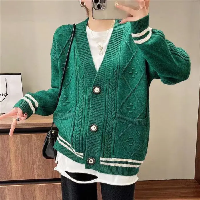 Mom Outfit Autumn and Winter Big Size New V-Neck Knit Cardigan Sweater Contrast Button Pocket Splicing Long Sleeves Coat