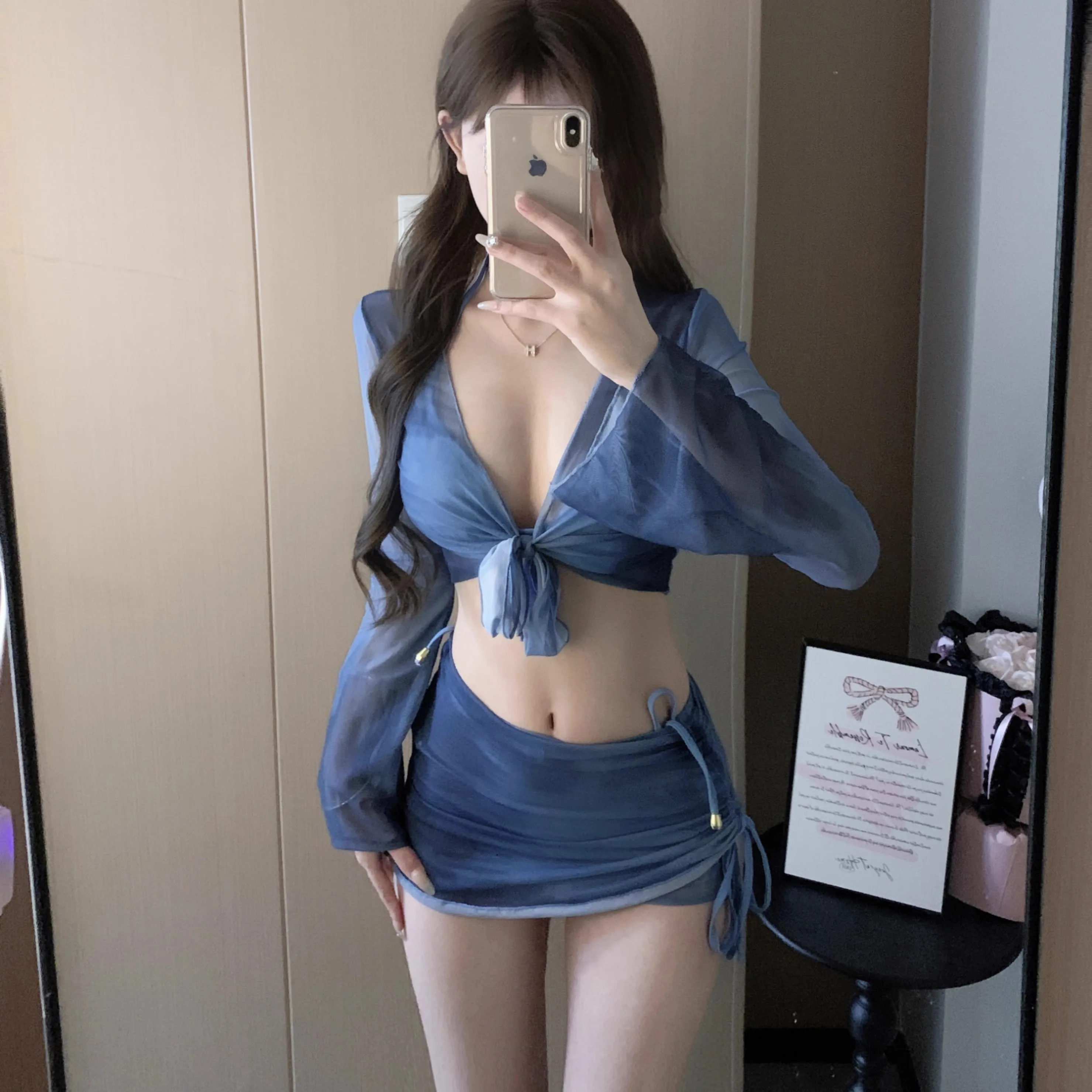 

Женский купальник-бикини из четырех предметов, комплект для коррекции фигуры, консервативный, для студенток, для небольшой груди, новинка 2024 года, для горячих источников, с V-образным вырезом