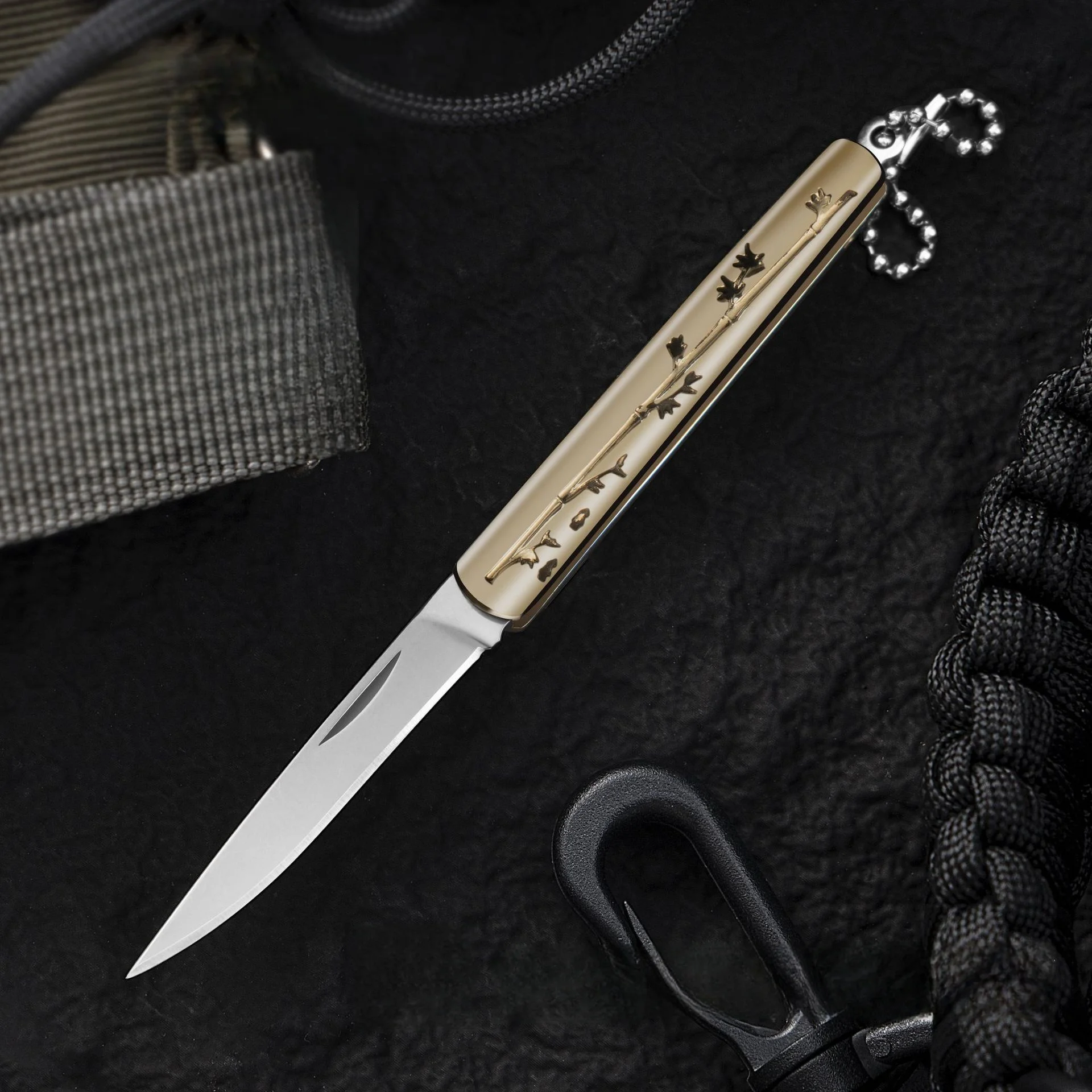 Outdoor Folding Knife Stainless Steel Keychain Small Knife Portable Mini Folding Knife Portable Folding Pendant Small Knife