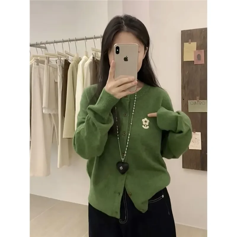 

Женская одежда, шикарный вязаный кардиган с цветочной вышивкой, осень-зима, новые повседневные тонкие свитера с круглым вырезом и длинными рукавами, женские топы на пуговицах