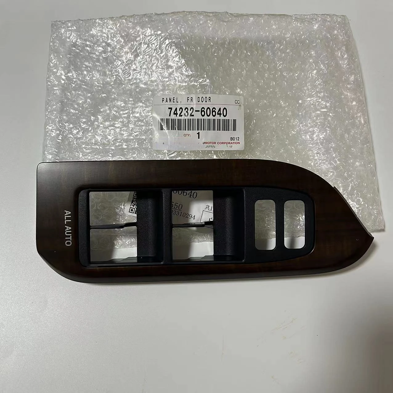 

For Toyota 2010-13 PRADO 4000 2700 LC150 Window Lift Switch Panel Peach Wood Trim Panel
