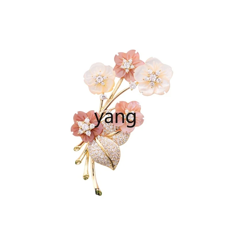 

LMM Plant Flower Brooch High-end Female Natural Mother Shell Crystal Luxury Pin
