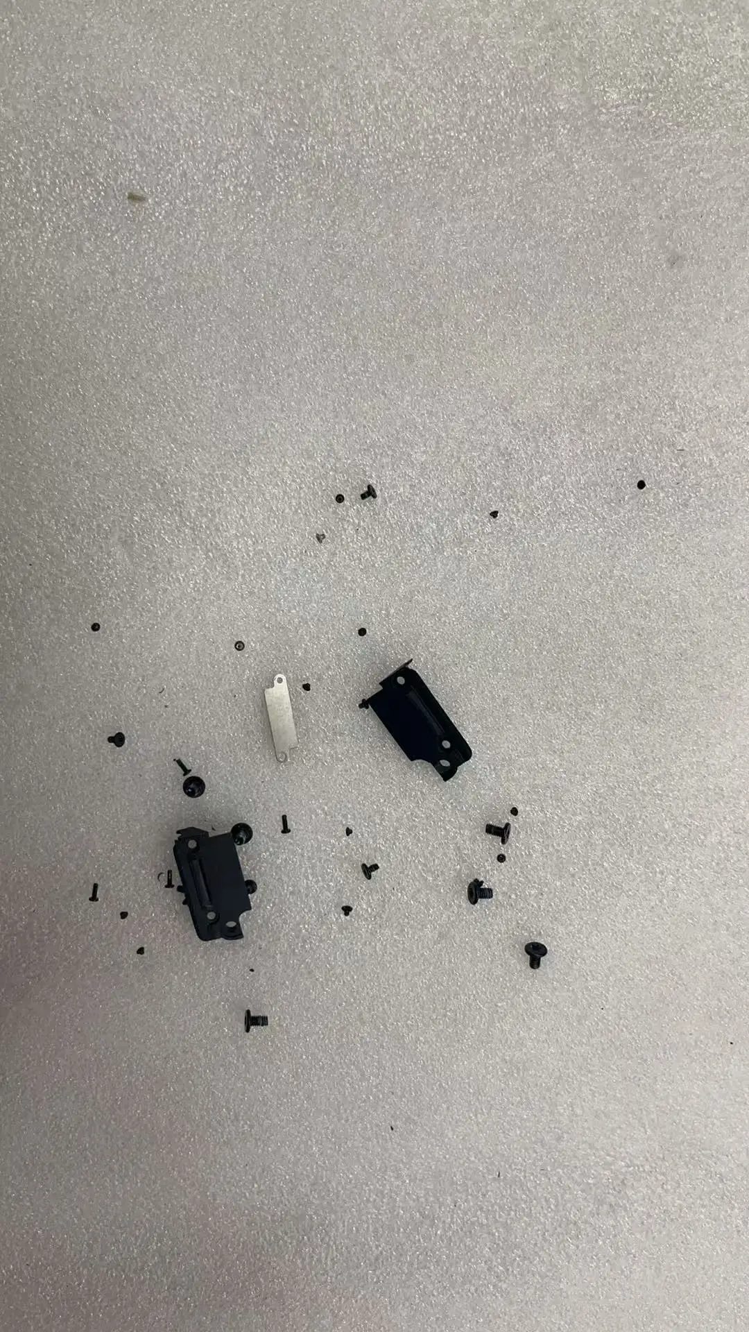 Lcd Screws internal screws  for macbook pro  A1706 A1989