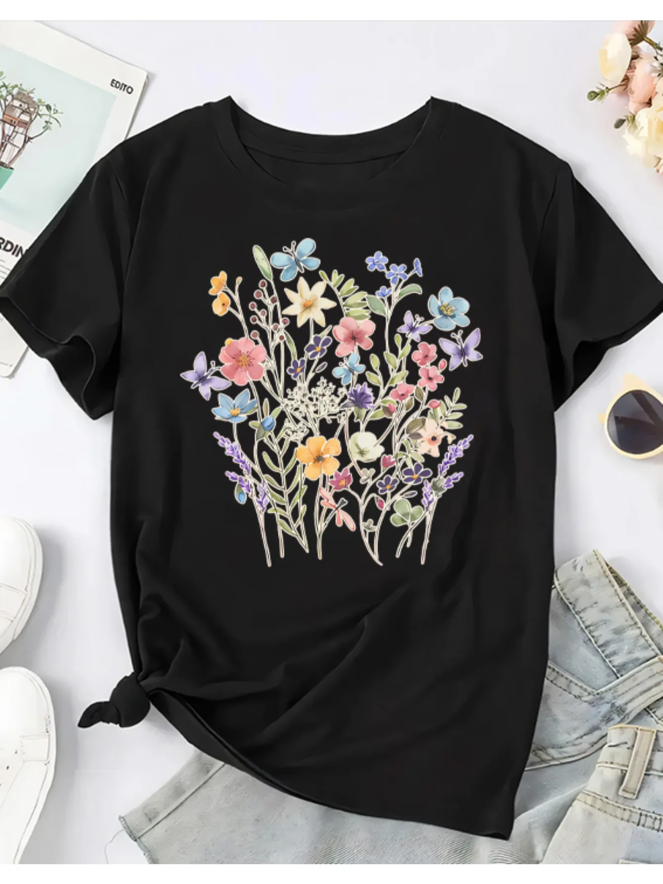 T-shirt da donna con stampa floreale, ampia e comoda, stile casual, girocollo a maniche corte con magliette da donna con design floreale vibrante