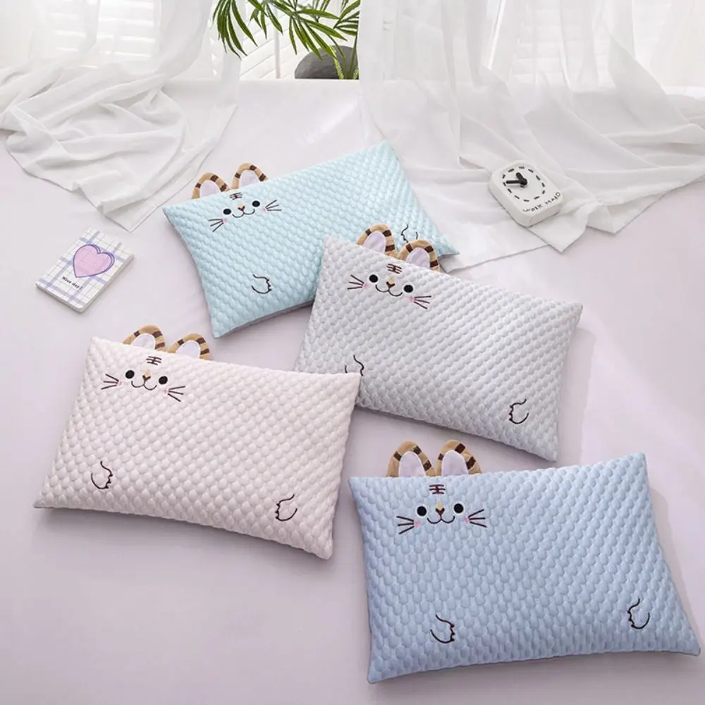 

2Pcs Cartoon Pattern Summer Ice Bean Pillowcase Animal Embroidery Protruding Point Design Cooling Pillow Cover Zipper