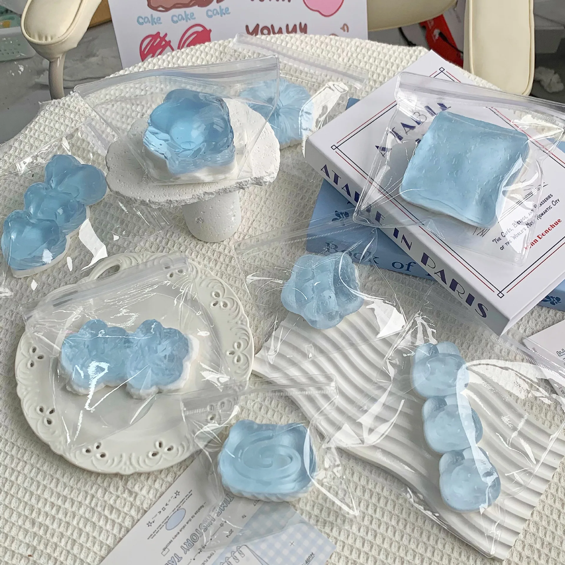 

Ice Through Blue Cream Mud Food Grade Silicone Pinch Le Decompression Toy Pinch Le Decompression Toy Pinch