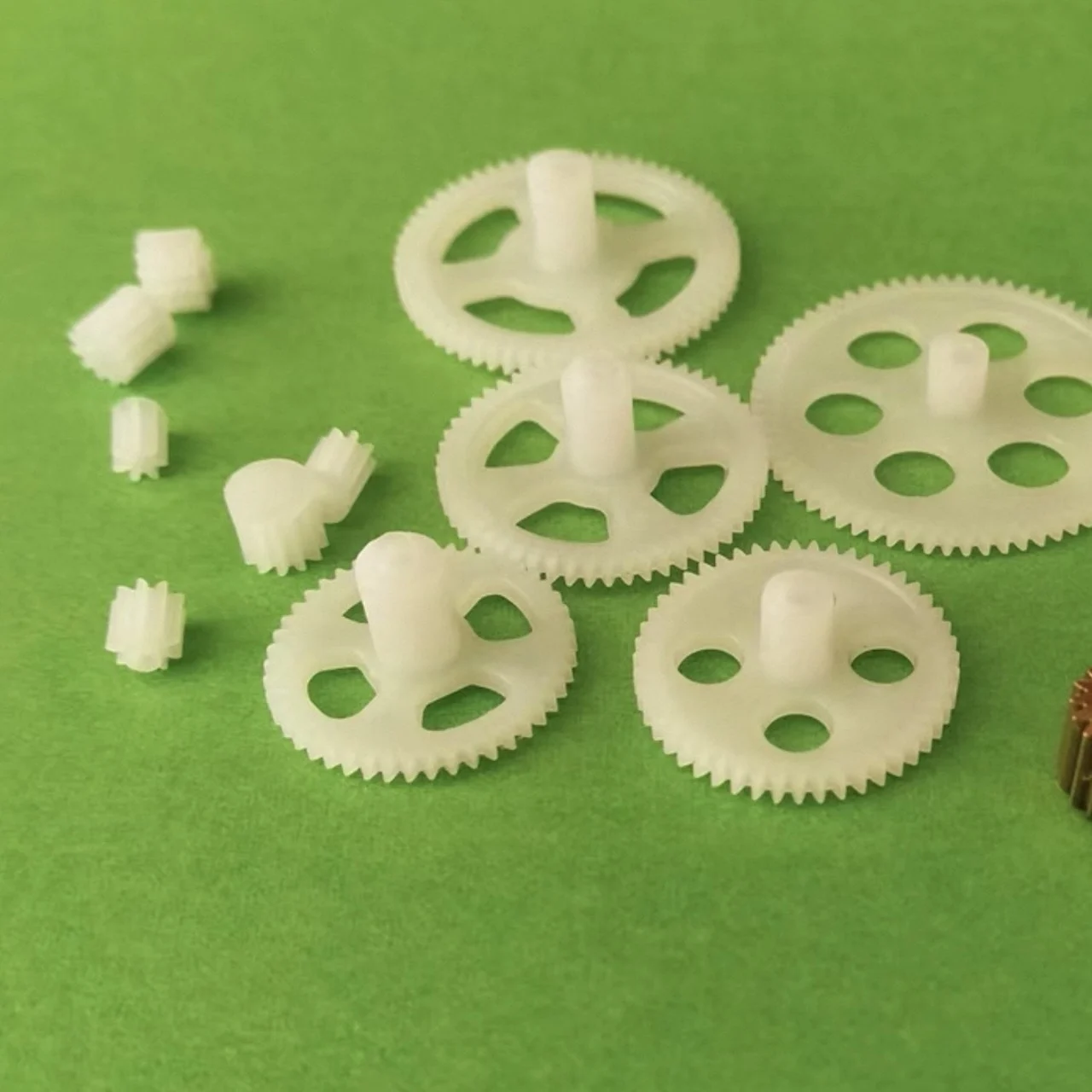 M0.3 Aircraft Model Plastic Gear 0.8/1/1.2/1.5mm for Drone Gearbox Fixed Wing Servo 7/8/9/10/11/12/13/40/46/48/54/64/70 Teeth