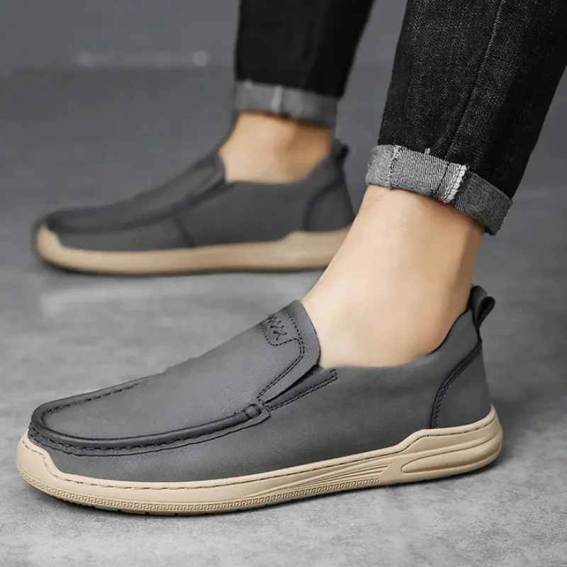 Men Retro Loafers Round Head Solid Colour Lightweight Casual Walking Sneakers Anti-slip Thick Bottom Outside Driving Flat Shoes