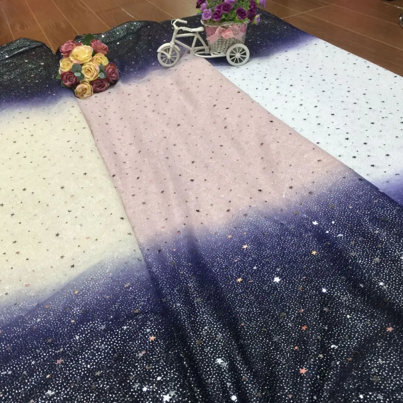 

Мягкая сетка шириной 1,5 м, сине-розовая абрикосовая белая сетка, горячее тиснение, кружевная ткань со звездами, одежда, юбки, ткань для шитья дома SC592