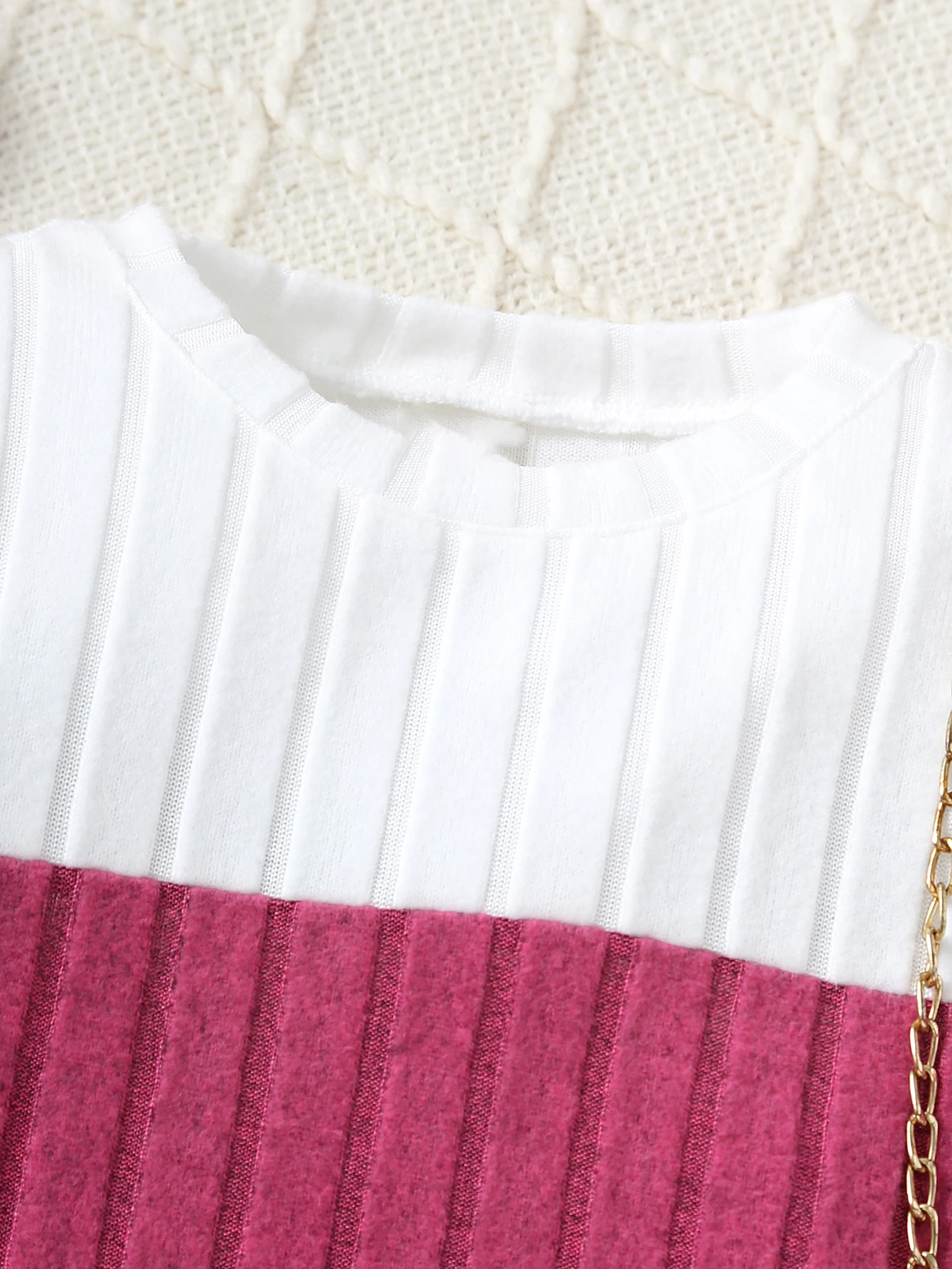Autumn And Winter Color Blocked Knitted Dress For Girls, Slim Fit Temperament Mid Length Skirt With Hat Included