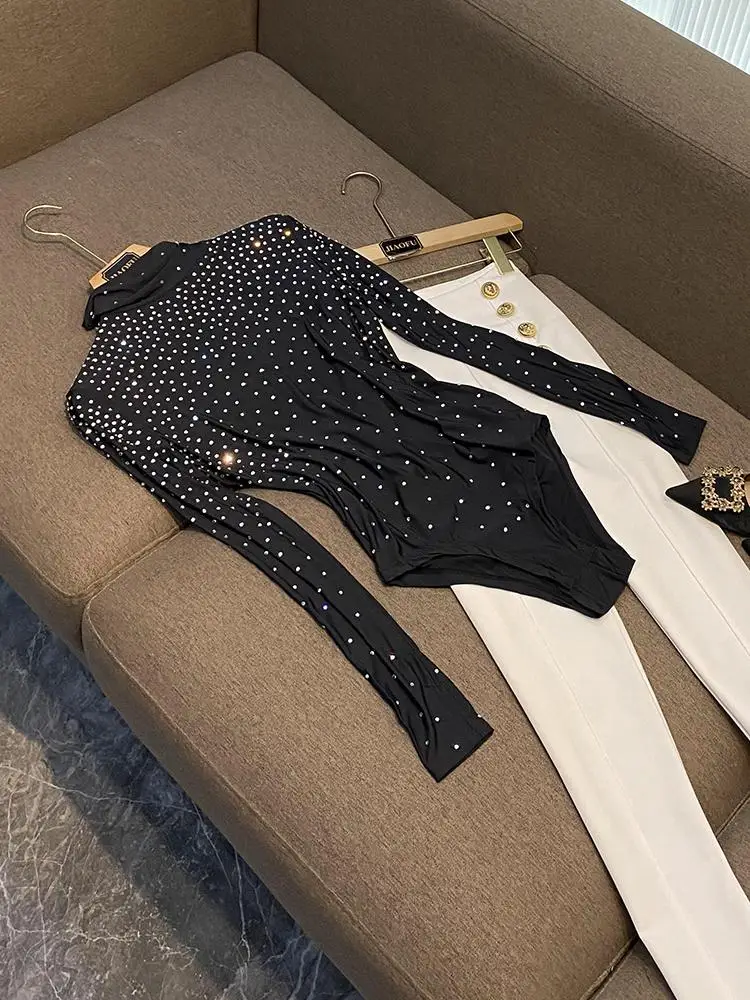 

Новинка 2025, эластичная ботинка с высоким воротником и стразами, сложенная юбка, повседневная облегающая длинная футболка Све