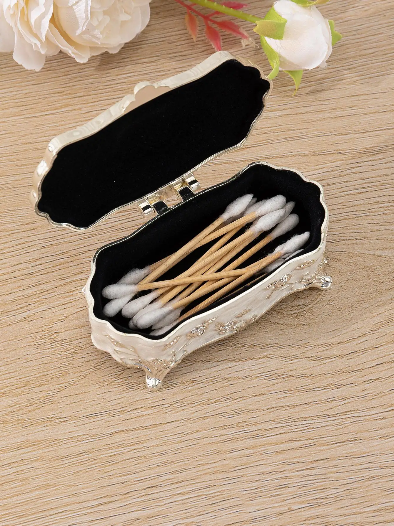 Metal Creative European Vintage Jewelry Trumpet Silver-plated Hand-Painted High-grade Rose Storage Cotton Swab Box Valentine\'s D