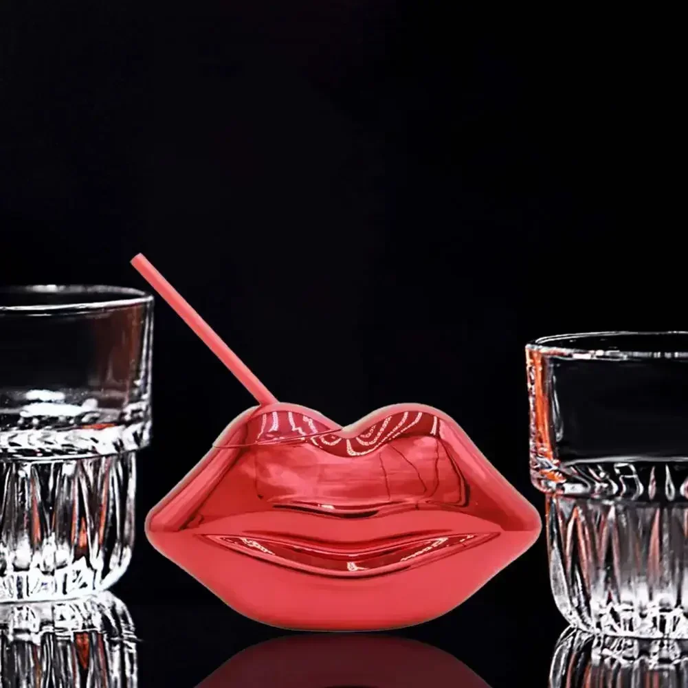 700ML Unique Lip-Shaped Cups with Straw Cocktail Cup Nightclub Bar Party Straw, Love Shaped Plated Water Cup, Beverage Cup