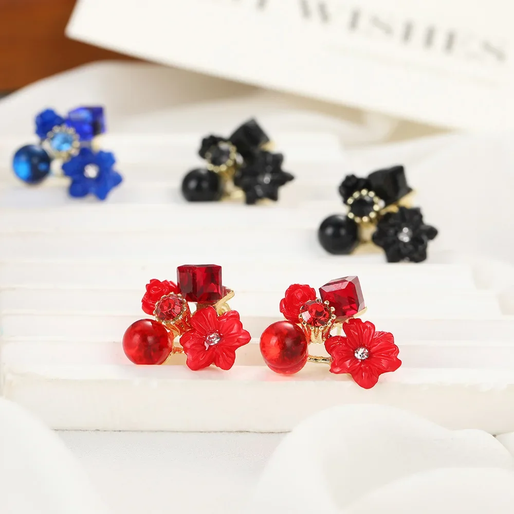 LATS Multicolored Crystal Flower Stud Earrings for Woman Korean Style Fashion Jewelry Lovely Elegance Temperament Accessories