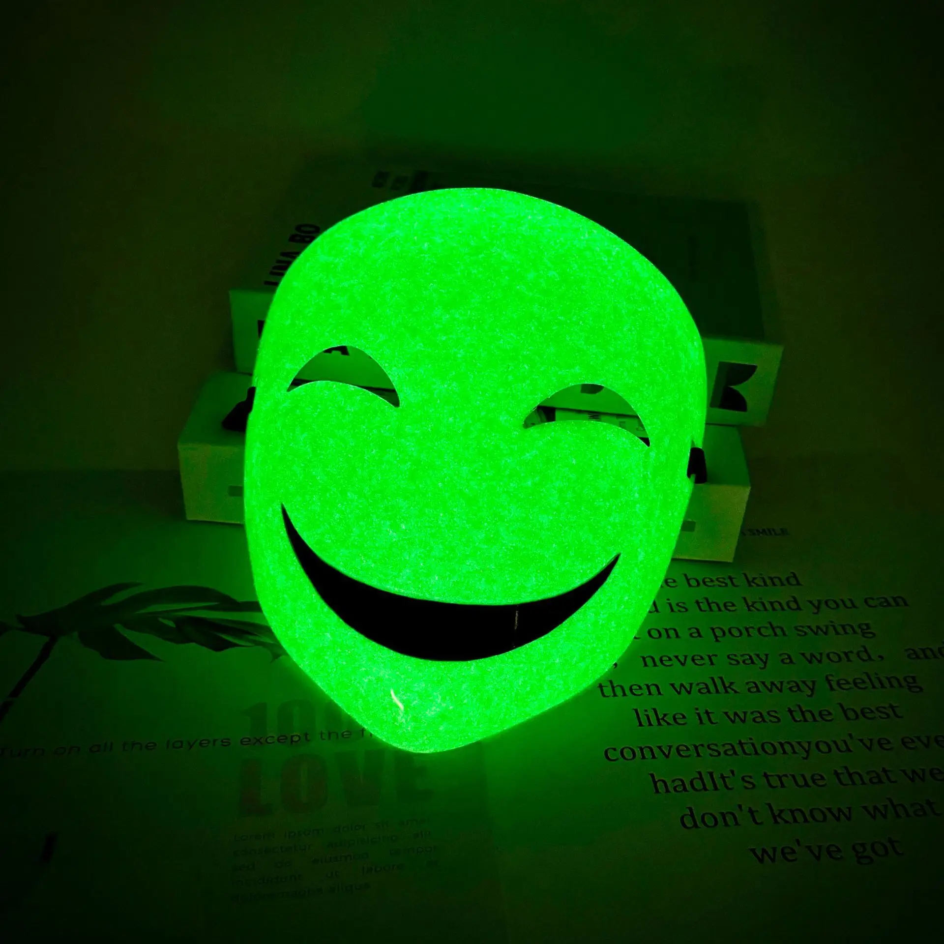 

Halloween Night Party Masquerade Dress Up Mask Fluorescent Green Cosplay Mask Masquerade Masks High - Quality Head - Worn Masks