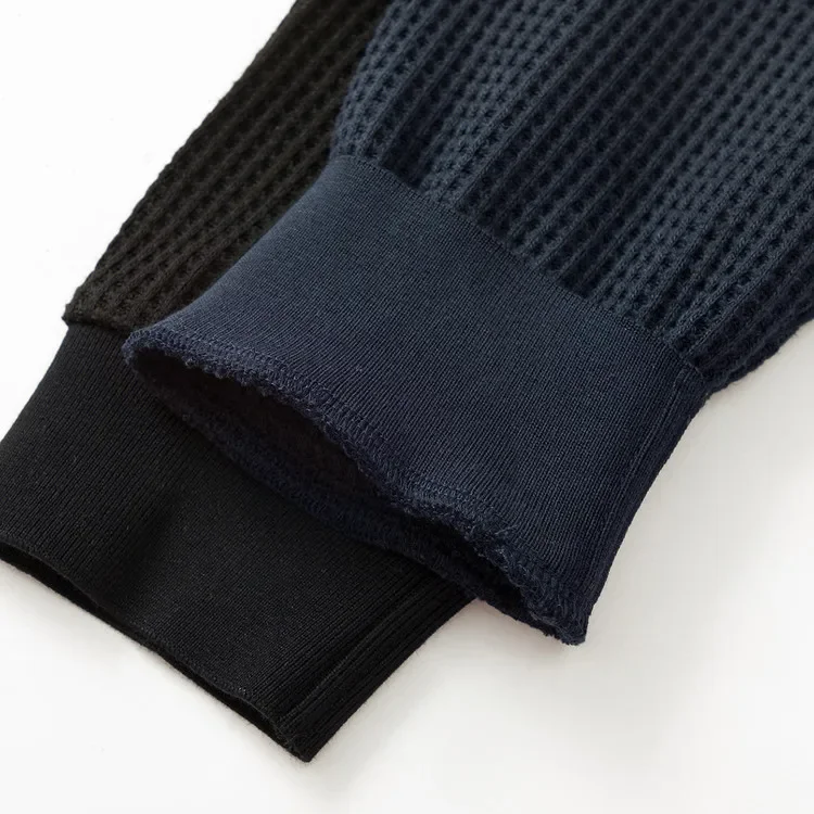 Langarm-Poloshirt aus Waffelstrick – Weiche Baumwollmischung, Slim Fit, Lässiges Business-Oberteil für Herbst und Winter, Mehrfarbig – Detail 5
