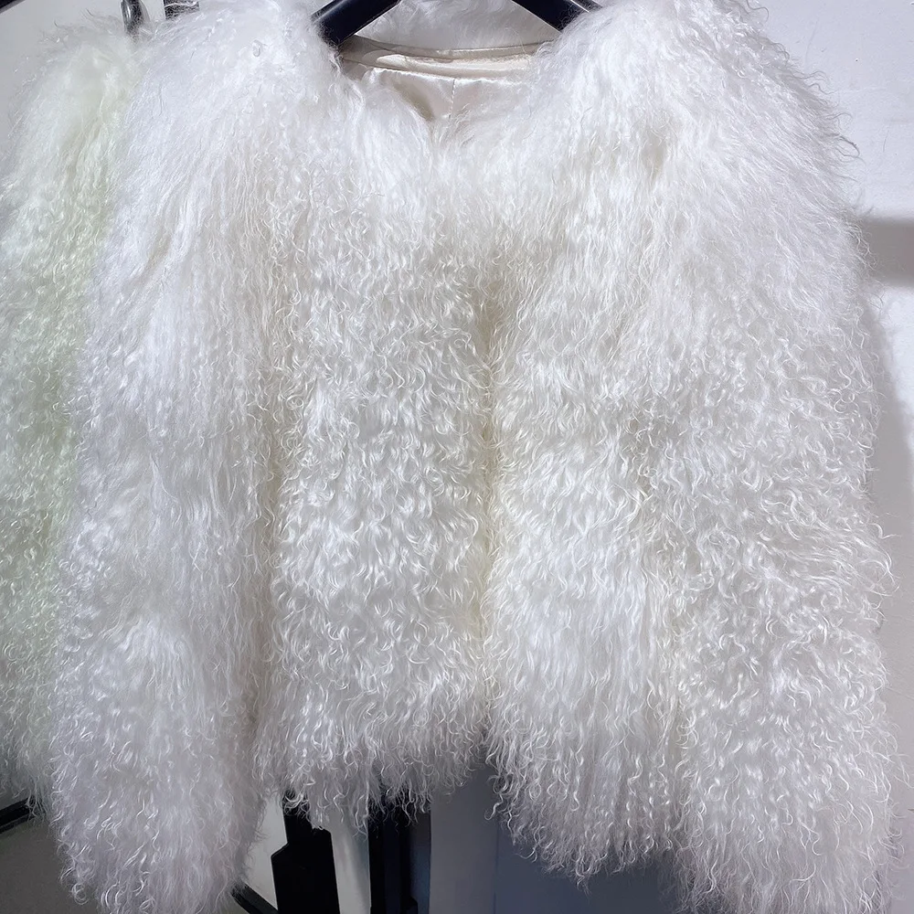 

Women's round Neck Warmth Outerwear Street Style Leather Splicing Spring Season Adult Size Fashionable Short Woolen Fur Coat