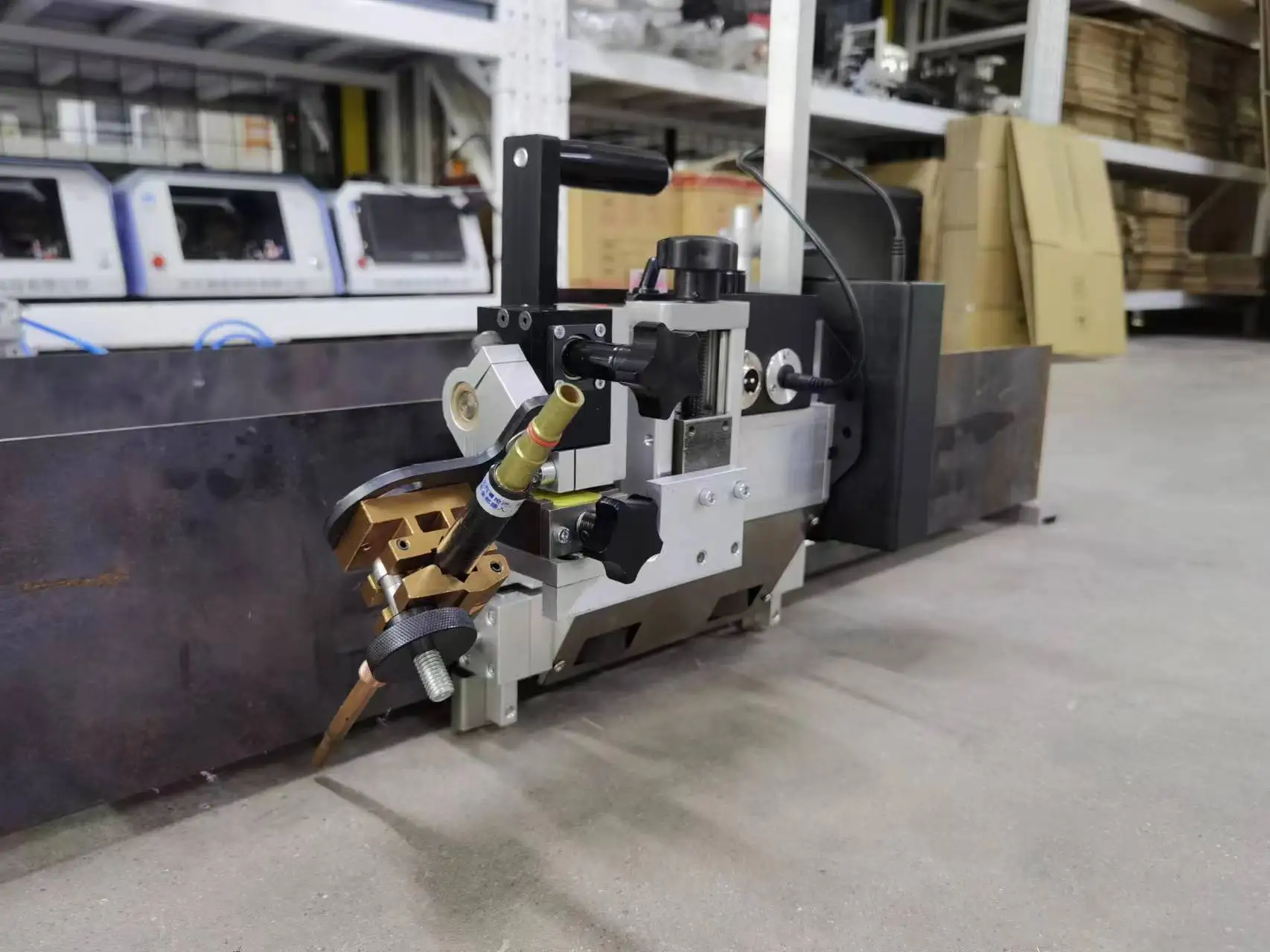 KA-H5 Adjustable Multi-Function Automatic Side Suction Welding Robot Long Lasting Fillet Welding For Steel Structures New